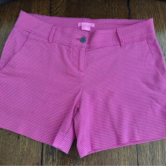 Issac Mizrahi pink shorts with tiny white dots. Size 6. - Picture 1 of 8